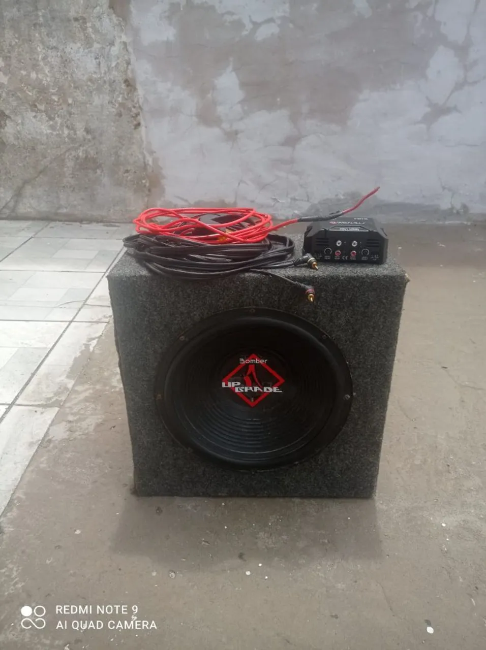 Subwoofer Bomber Upgrade 12" + Módulo Amplificador