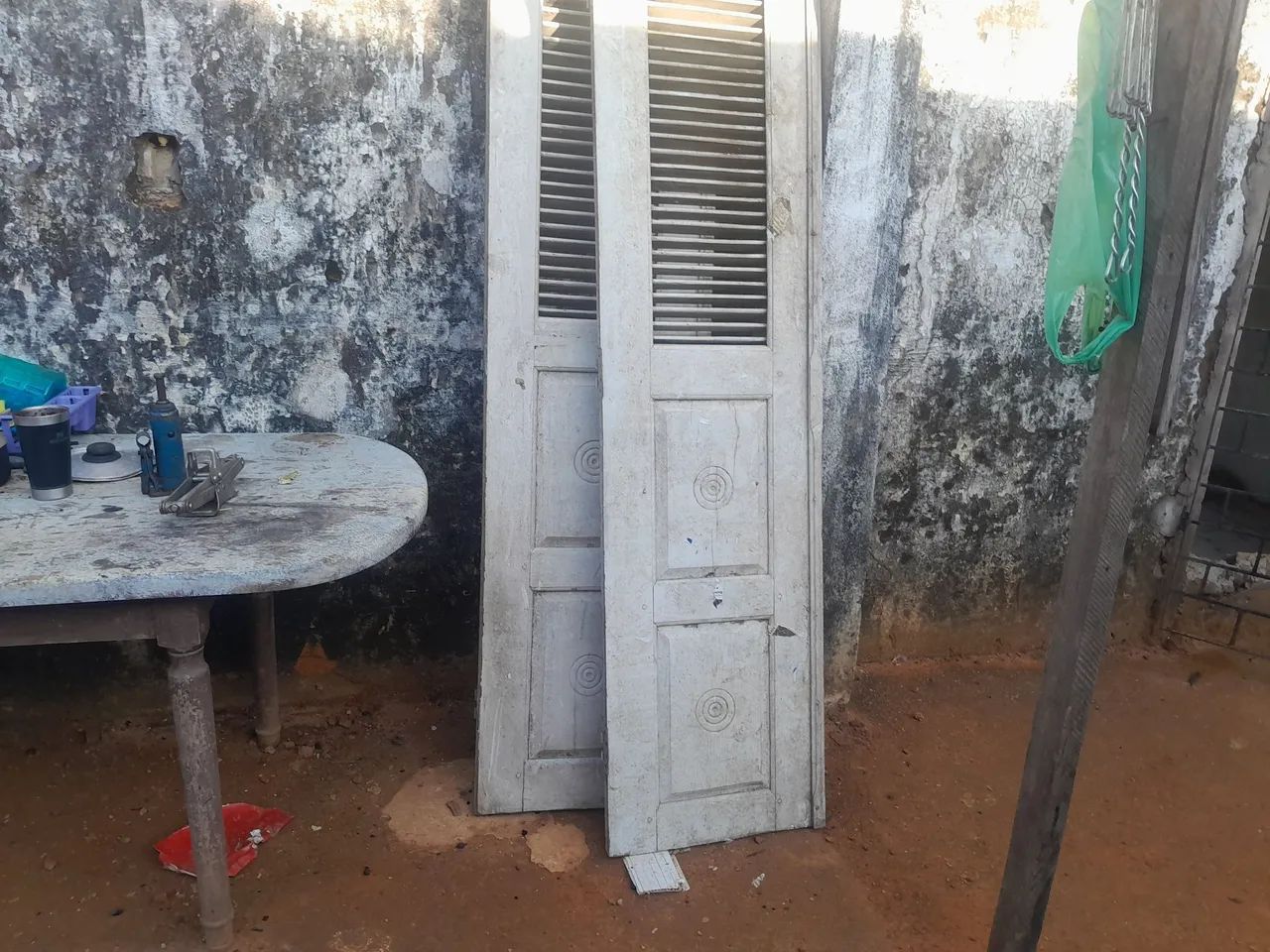 Portas de Madeira Usadas - Ótima Opção!