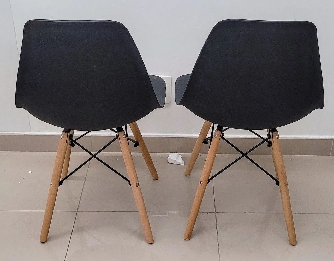 Cadeira de jantar Elidy Charles Eames Eiffel estrutura preto x 2 unidades - Foto 2