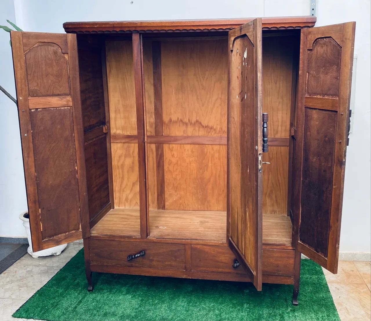 Guarda roupa madeira maciça 64606907662593122