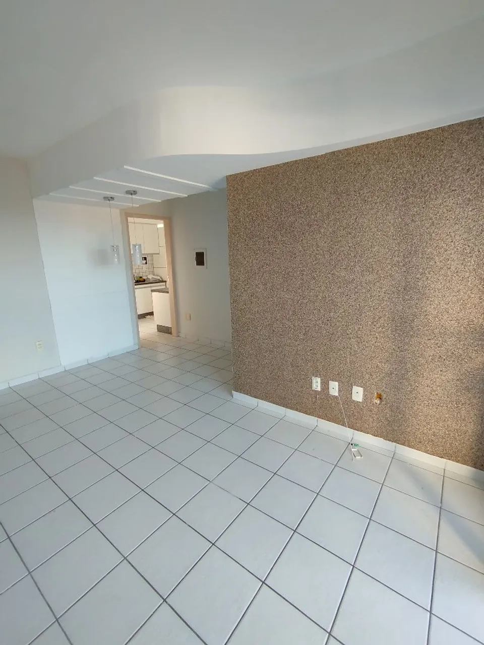 Apartamento 2/4 com 1 suíte em Petrópolis