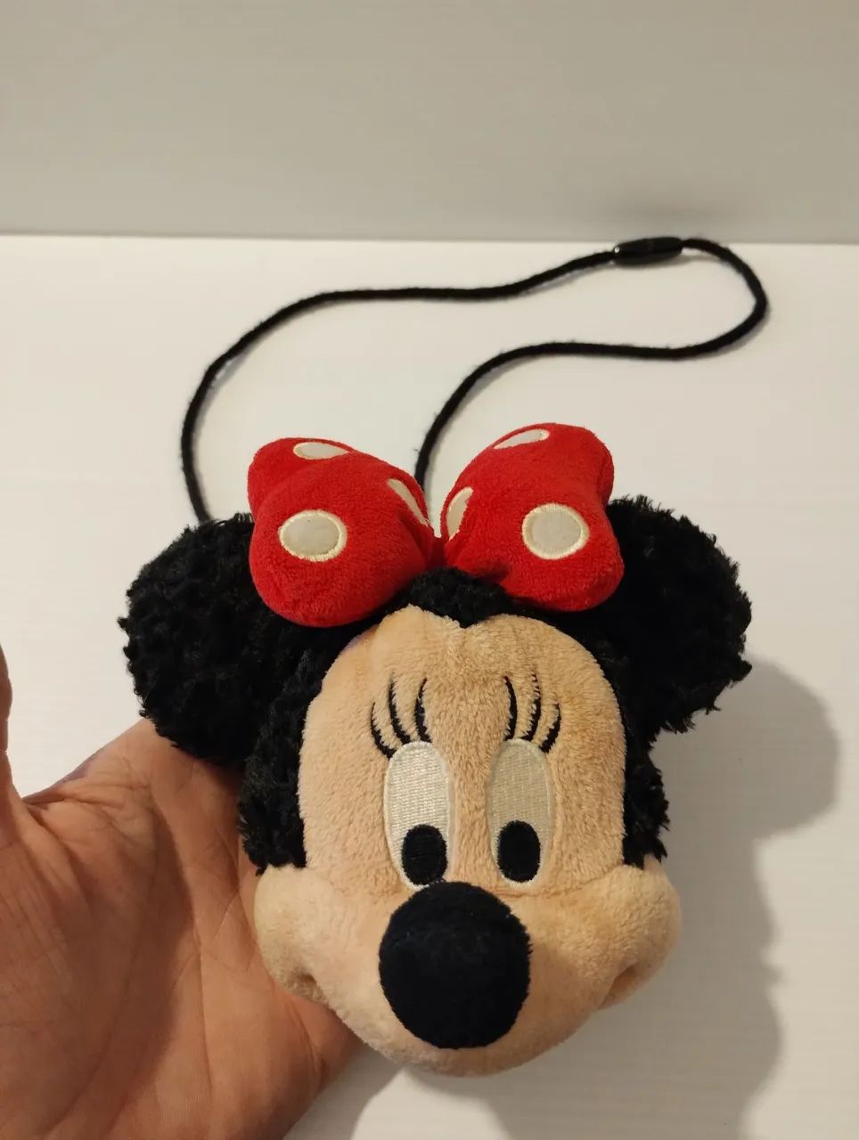 Bolsinha Minnie Pelúcia Nécessaire - Oficial Disney Anos 2000 - Foto 3