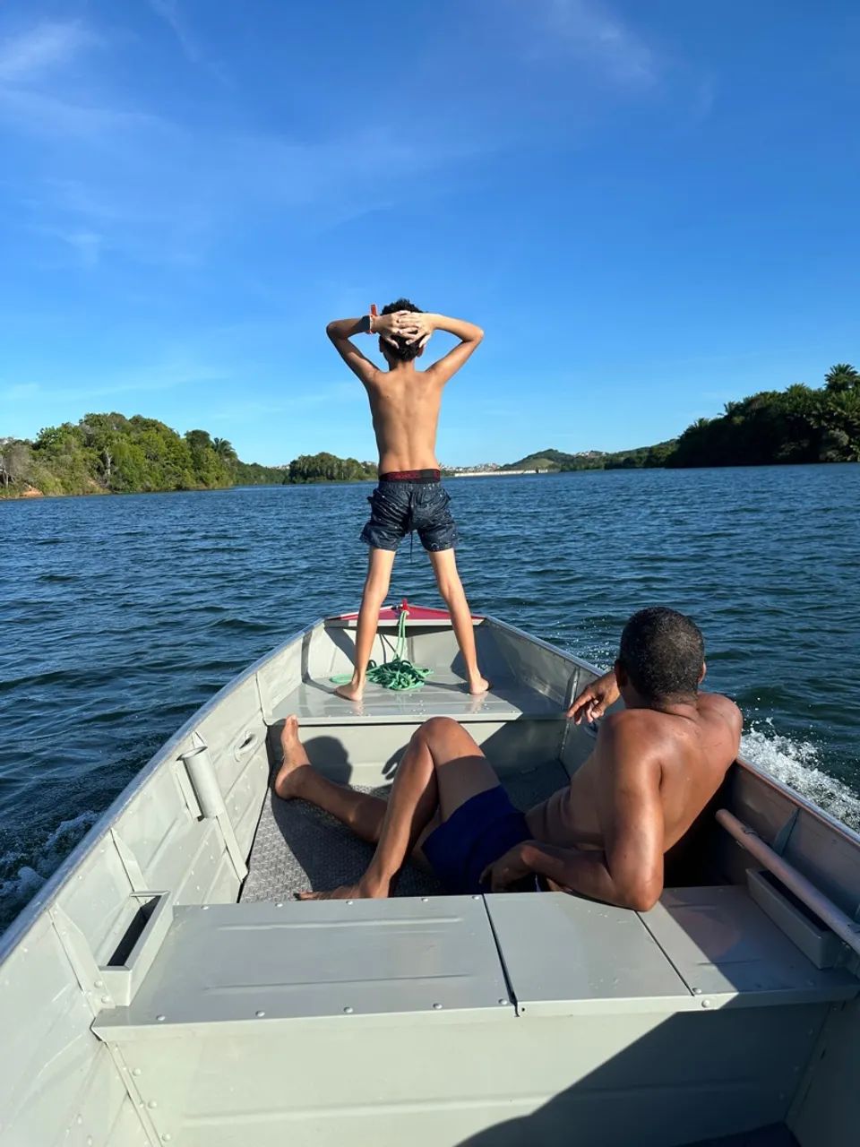 Barco alumínio motor 5hp - Foto 2