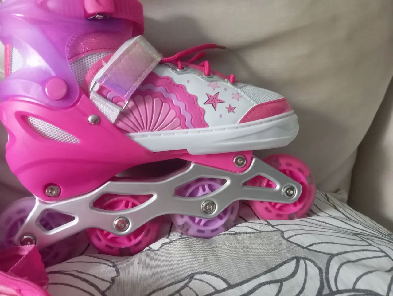 Patins Infantil Roller Inline Rosa Unicornio Ajustável Com Luz De Led Criança Promoção - Foto 5