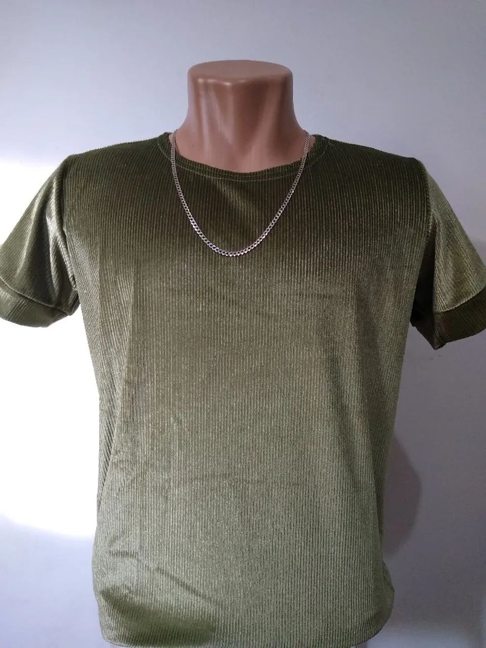 Vende-se camisetas masculinas long line novas com tecidos e cortes diferenciado,.. - Foto 2