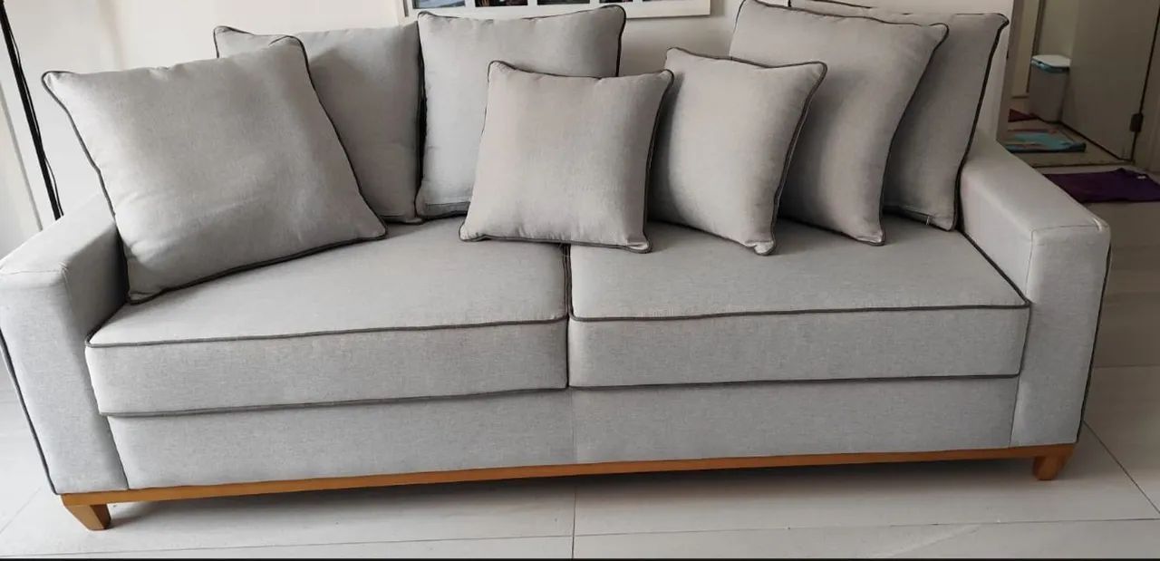 Sofa – Semi-New65115875847426120
