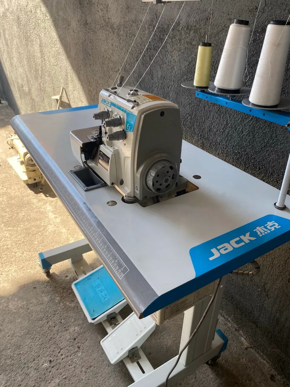 Máquina de costura Jack  - Foto 2