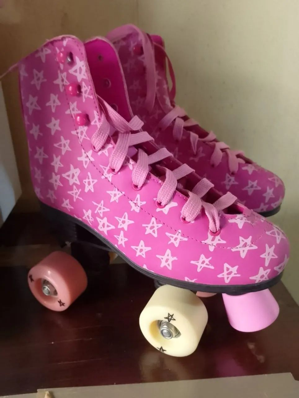 Patins Roller Dm Toys estrelado 4 rodas e freio frontal tm 36/37