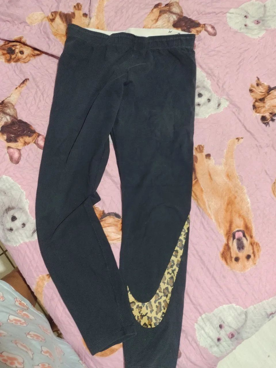 Calça Legging Nike com Estampa Animal tamanho g vai até um 42/44 - Foto 3