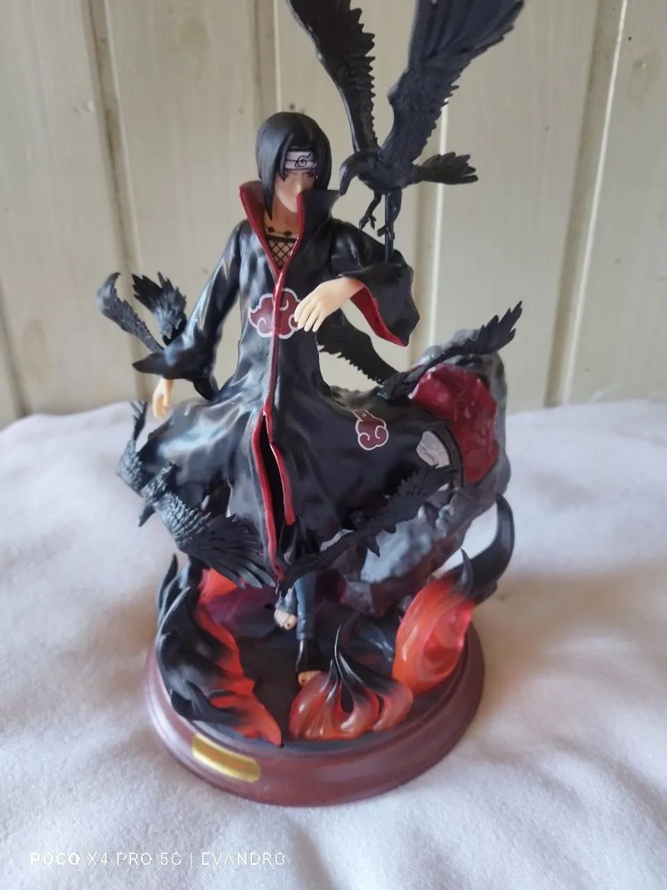 Estátua uchiha Itachi  - Foto 2