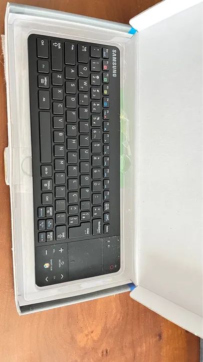Teclado Samsung Smart Wireless Keyboard 
