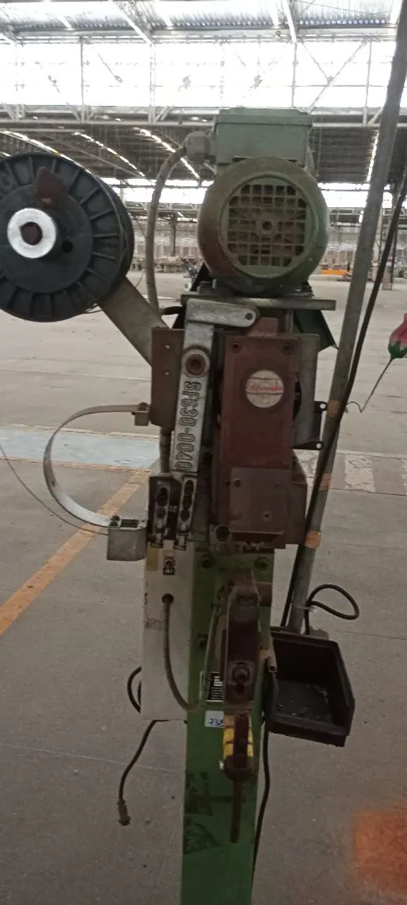 Máquina de montagem de Zíper usadas