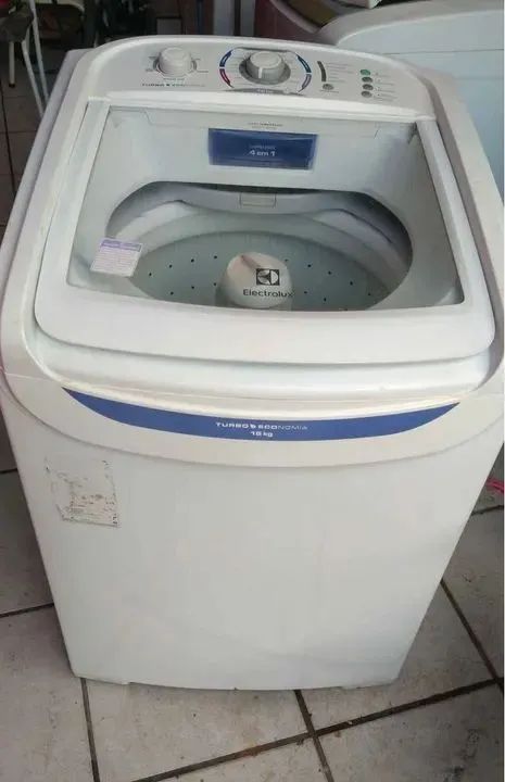 VENDO MAQUINA DE LAVAR ROUPAS ELECTROLUX 15 KG