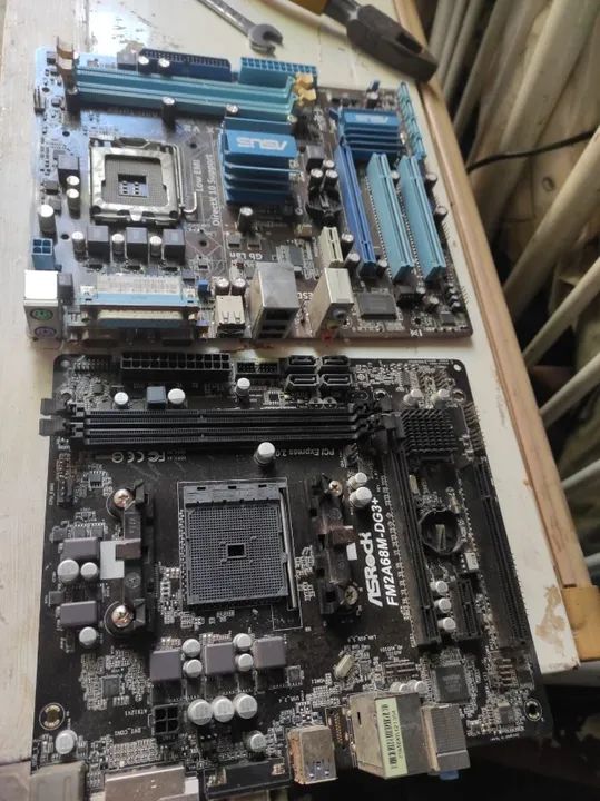 vendo placa maes H61soquete 1155   com defeito  35 reais  unidade - Foto 3