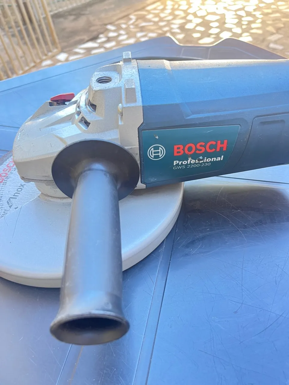 Esmerilhadeira Bosch GWS 2200-230 Profissional