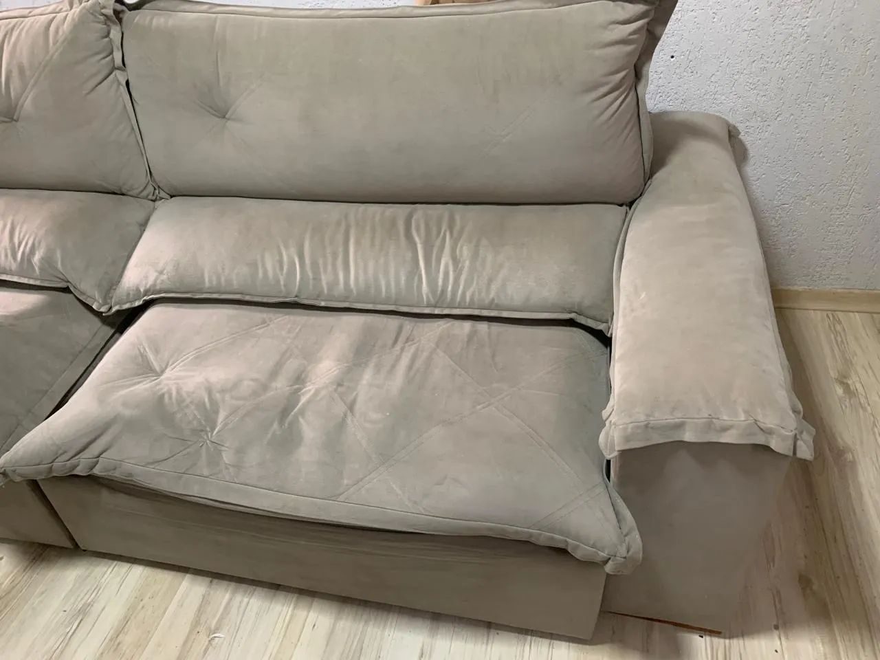 Sofá retrátil 64850511892867124