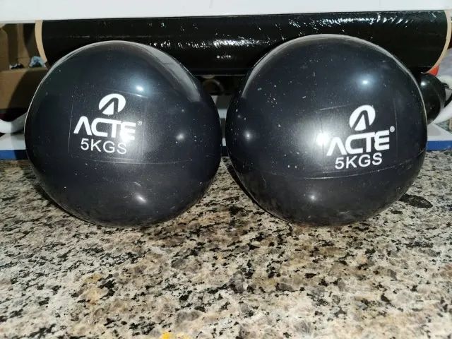 Par de Bolas Tonificadoras 5kg (cada) Acte Sports Preta 