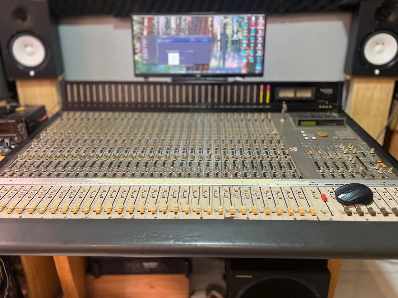 Mesa TASCAM 32 canais - Foto 5