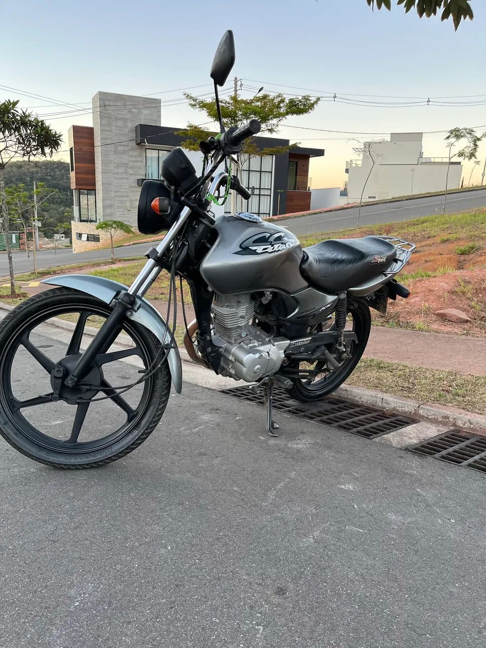 Apenas vendo Titan ks 125 