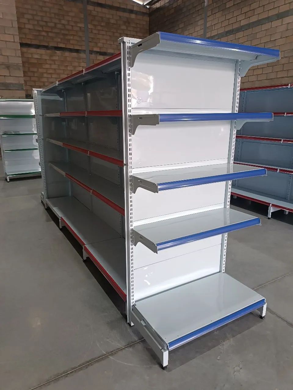 Gondolas de aço montes claros e norte de Minas gerais 