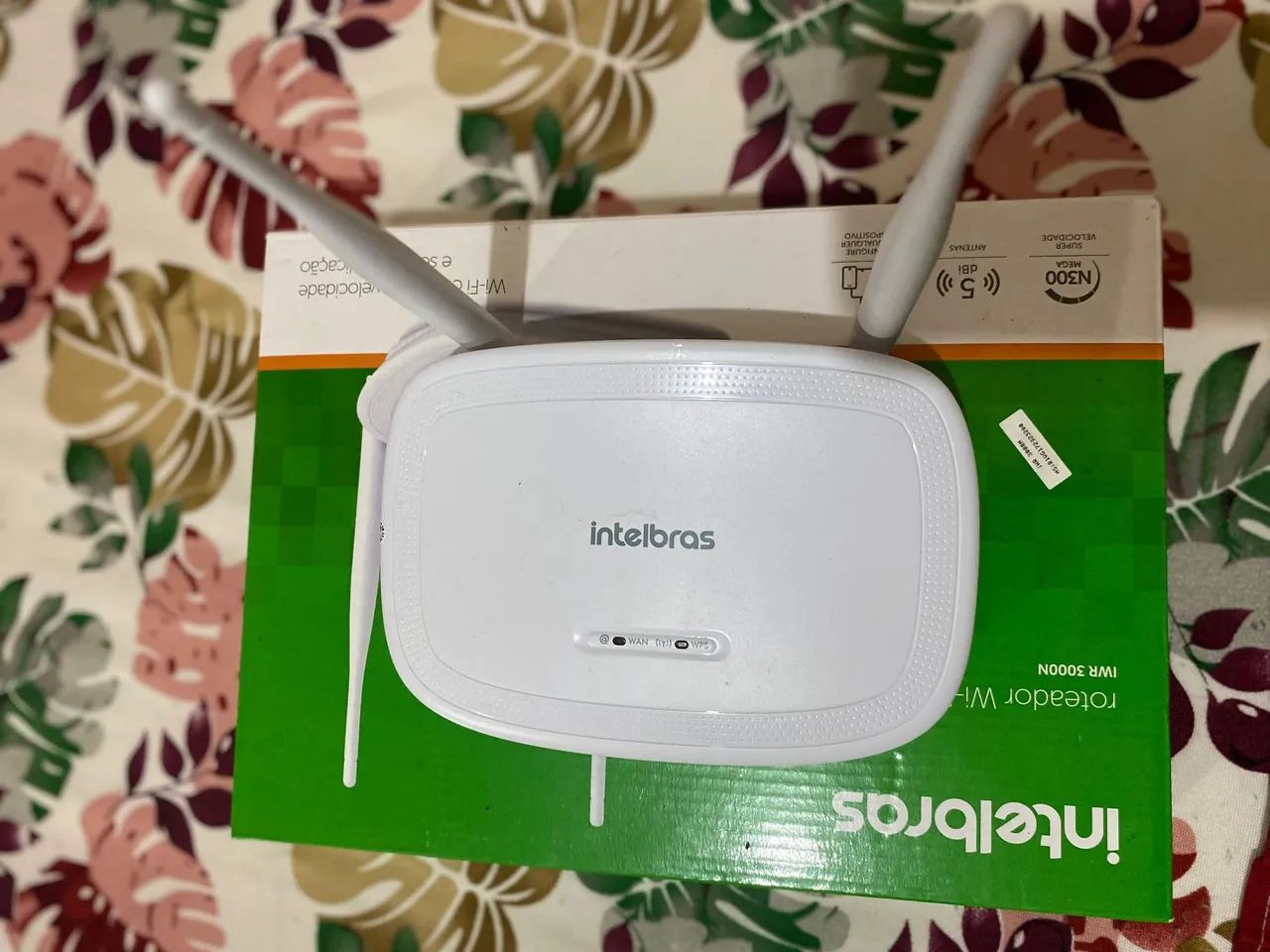 ROTEADOR E REPETIDOR DE SINAL WI-FI INTELBRAS 300 MBPS. - Foto 2