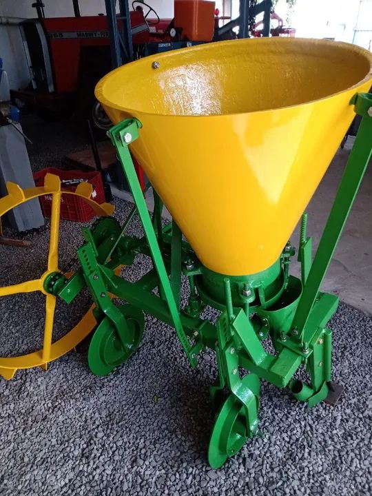 Adubadeira para trator agrale - Foto 6