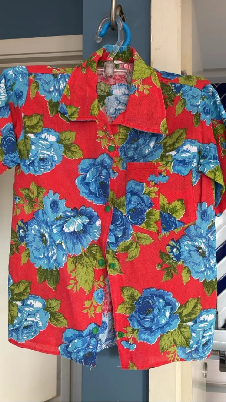 Camisa junina Floral Vermelha e Azul
