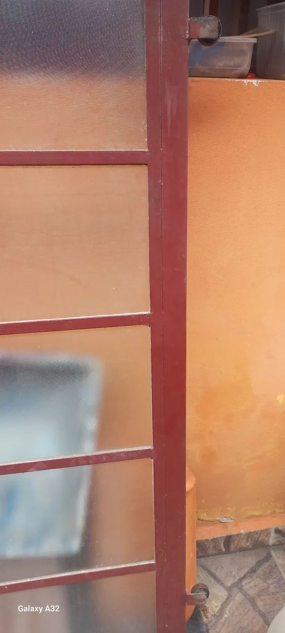 Sliding door for corridor64294496289793121