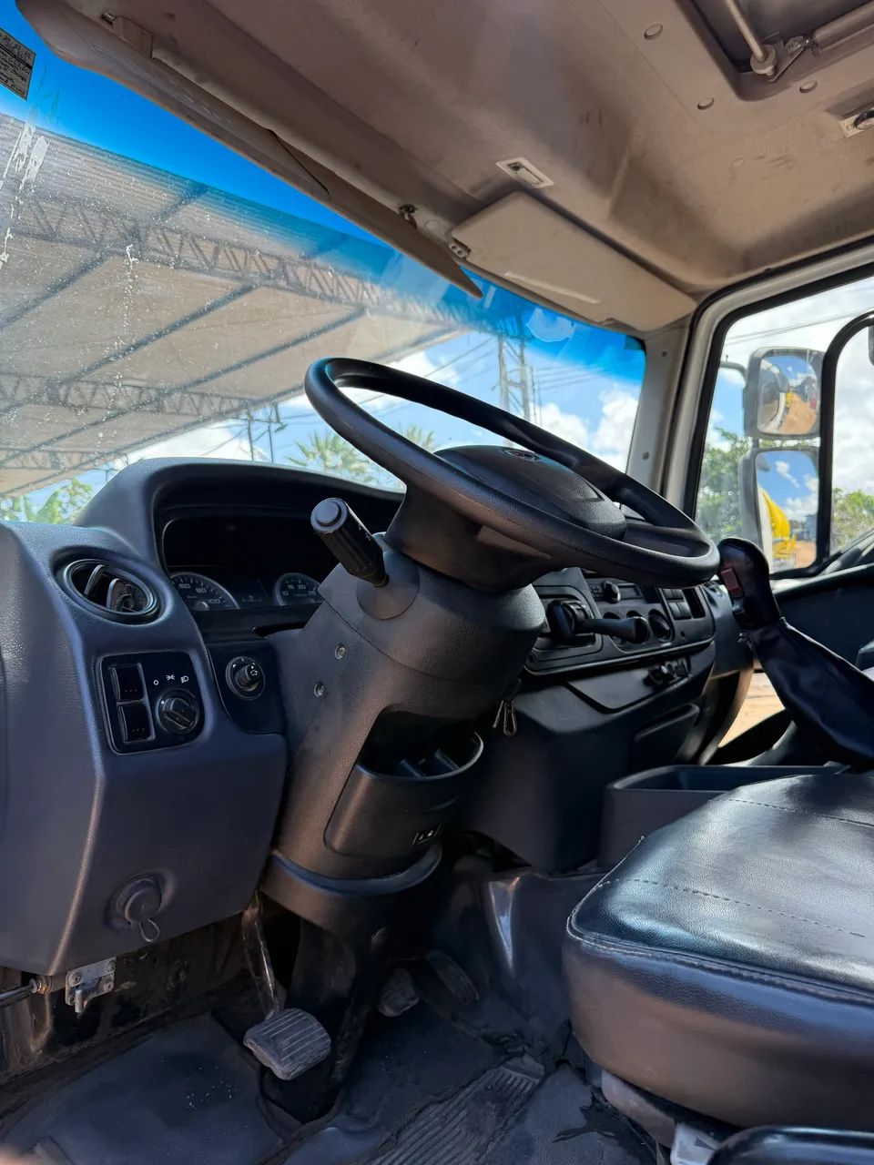 Limpa Fossa Ford Cargo 1319 2016 vácuo  - Foto 3