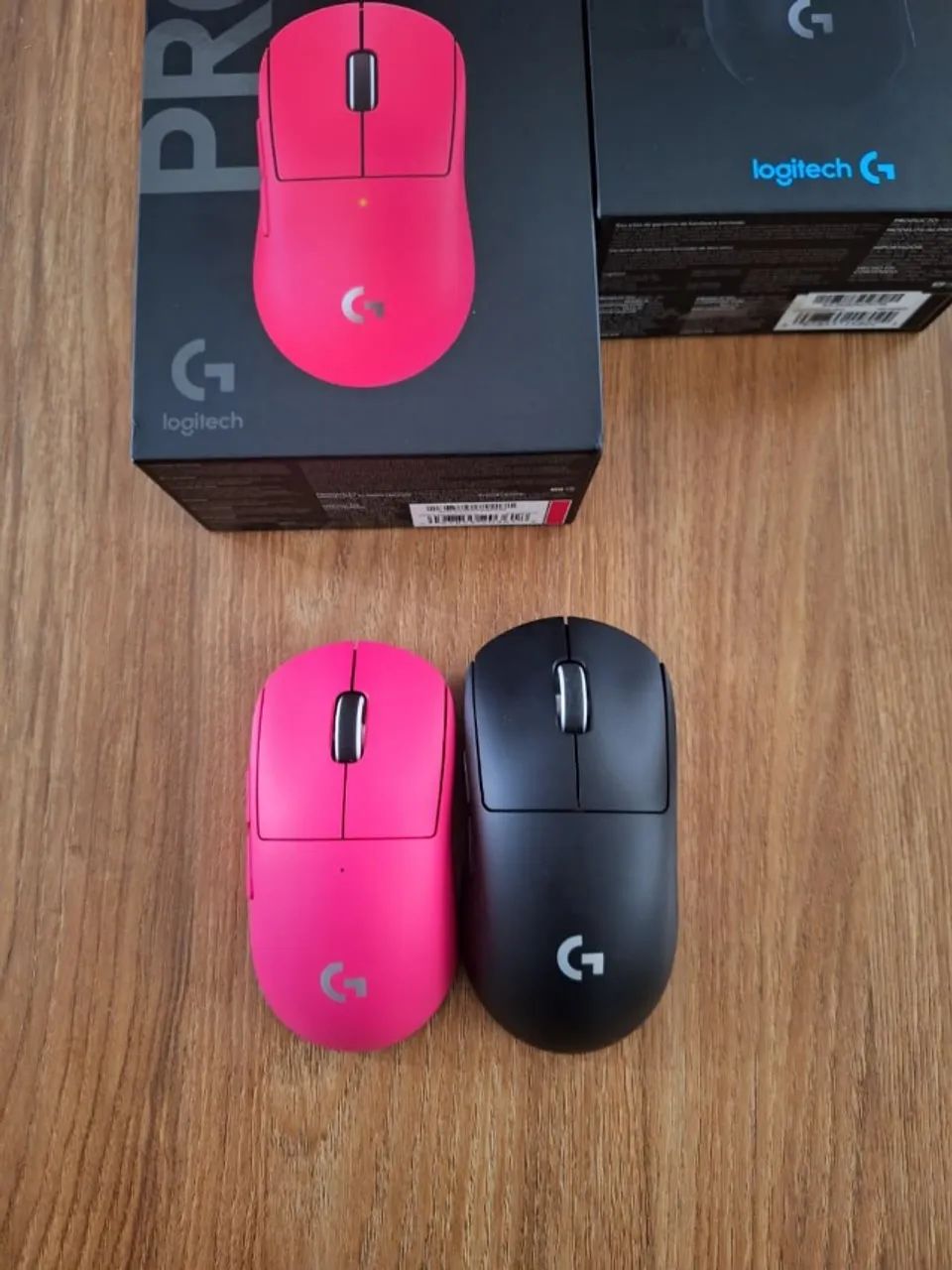 Mouse Logitech Superlight 2c Magenta 1h de uso + feets corepad pro64842076156291120