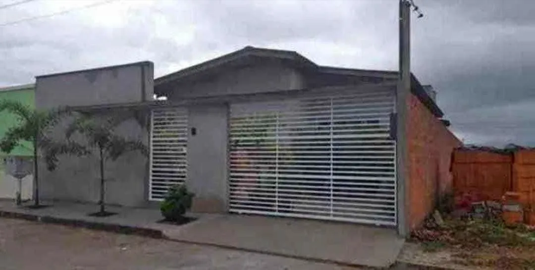 Vende-se esta casa cidade nova
