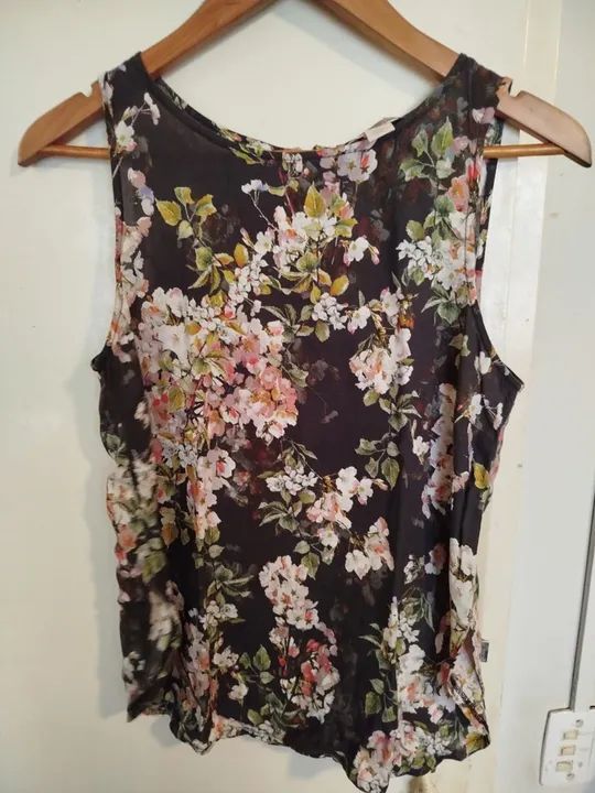 Blusa Floral Preta