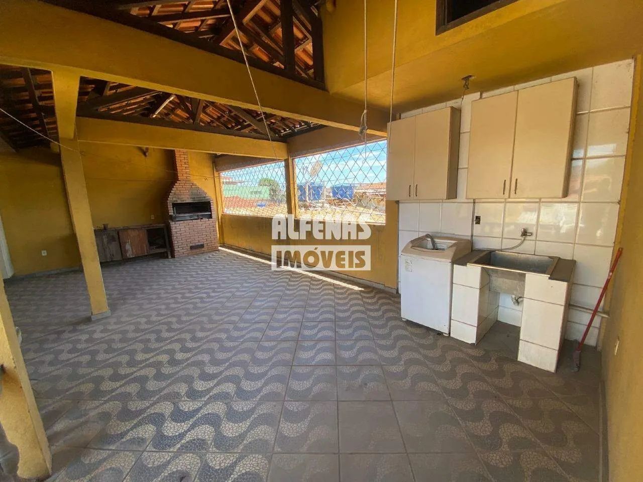 Casa para aluguel 5 quartos no Bairro JK