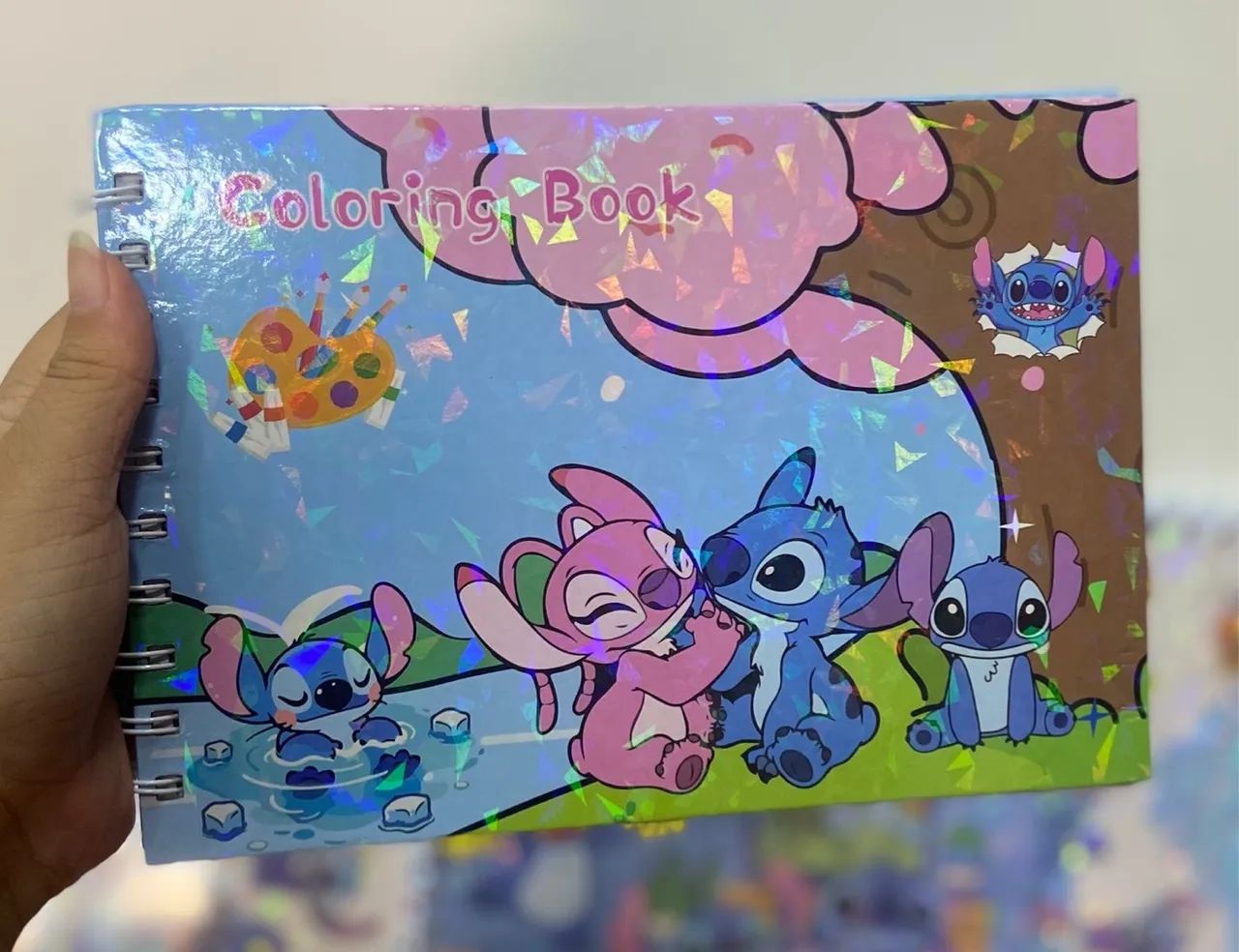Cadernos Stitch Holográficos - Coleção Completa! - Foto 2