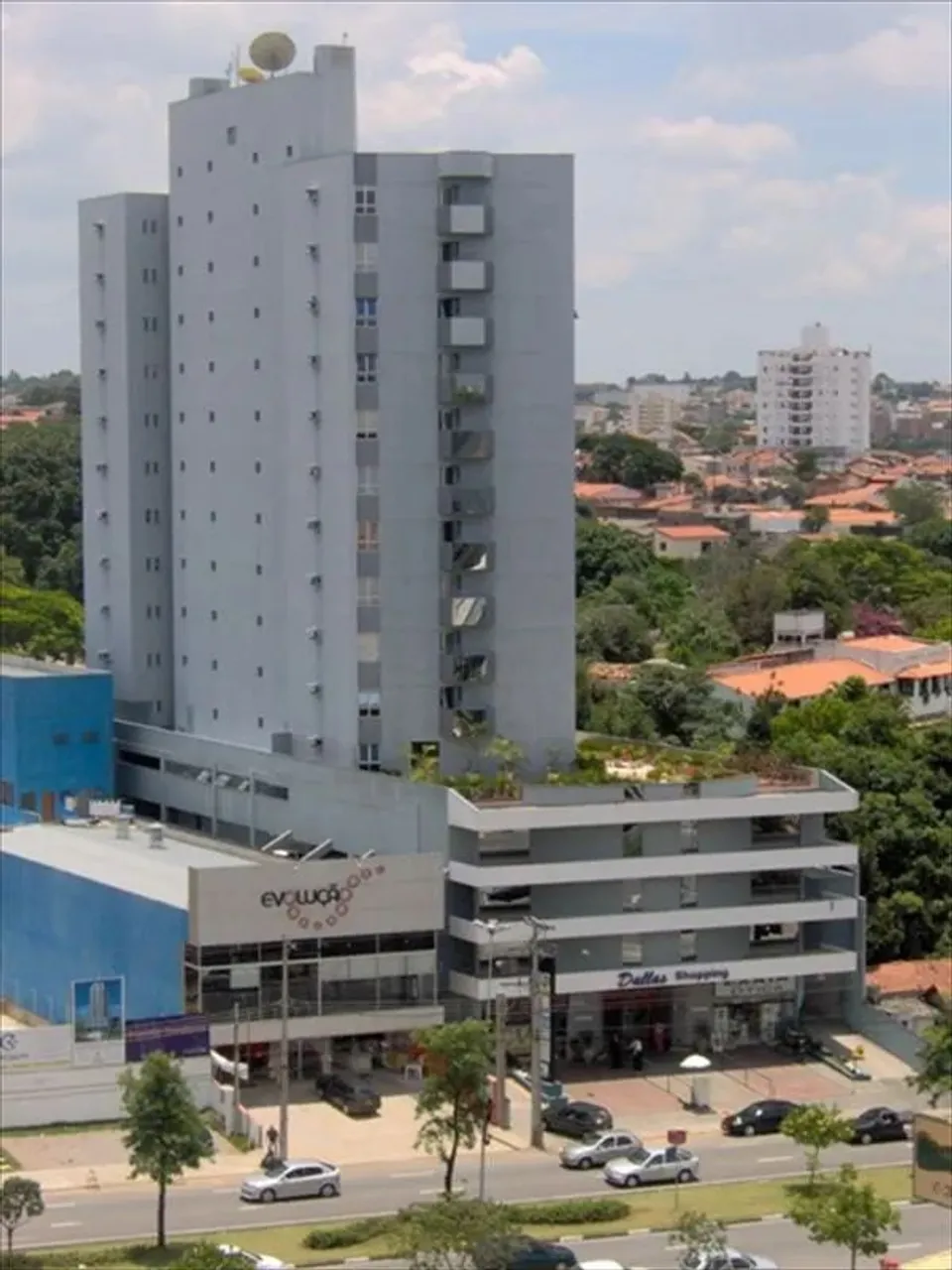 SALA COMERCIAL / DEPÓSITOS. p/ VENDAS em SOROCABA no bairro CAMPOLIM