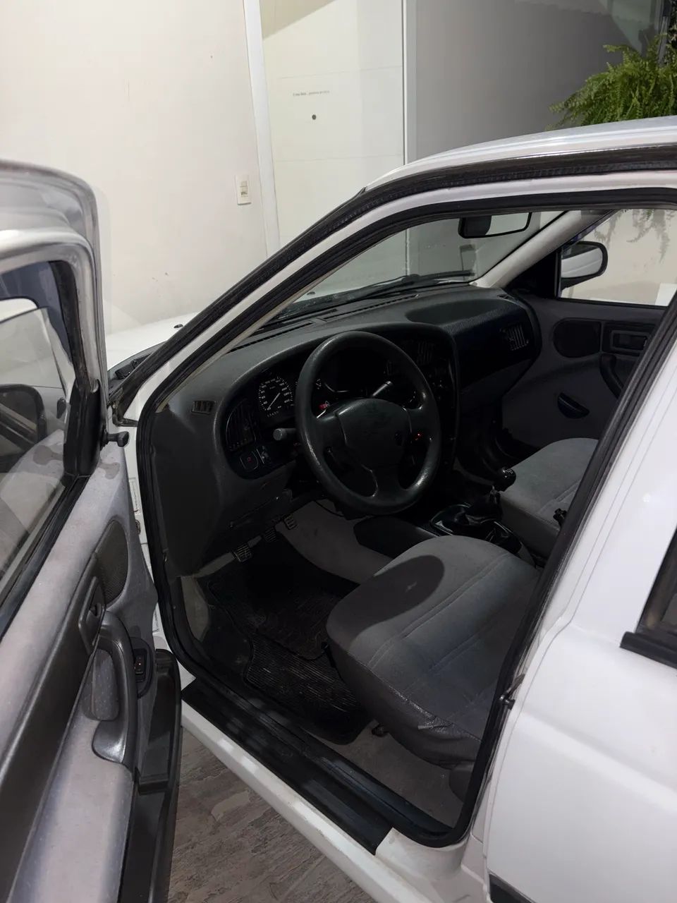 Volkswagen Pointer 1.8 / CLI 1995 - Foto 4