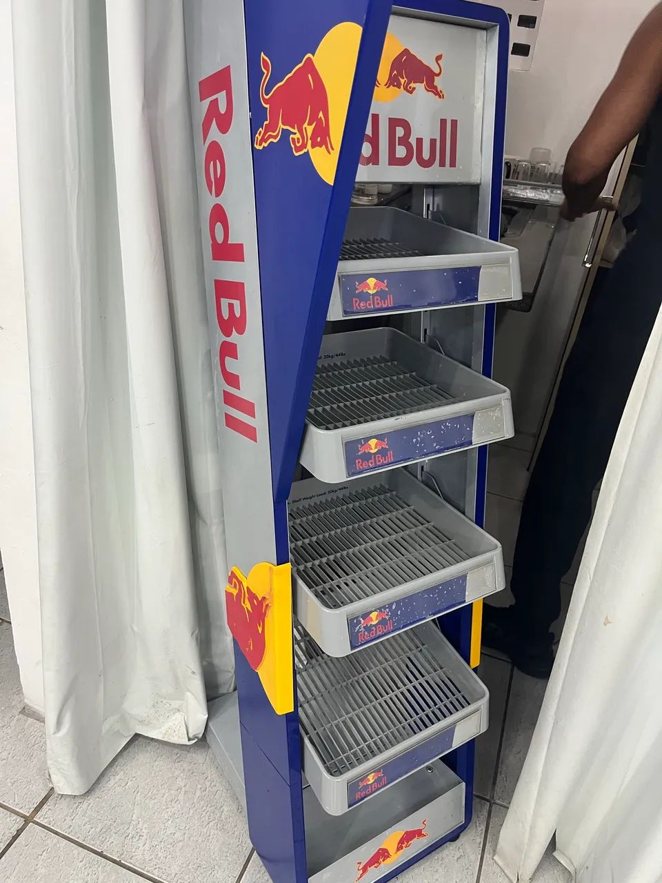 Expositor red bull - Foto 2