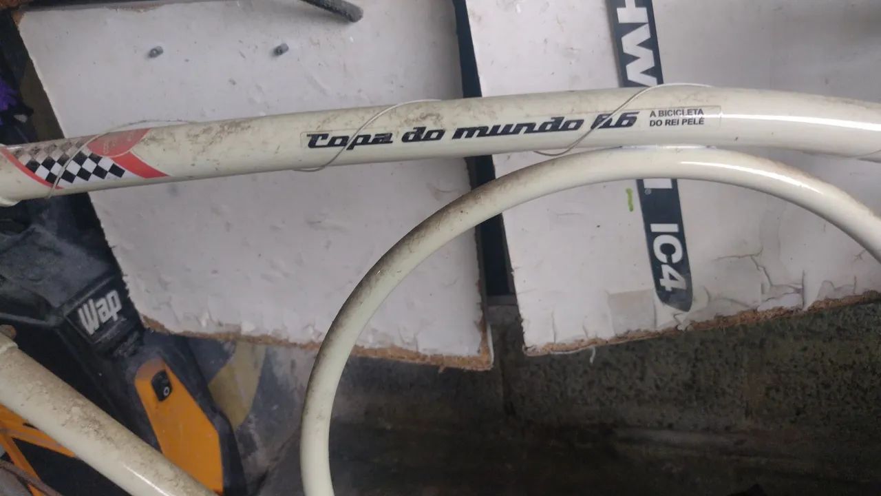 Bicicleta antiga aro 28 - Foto 3