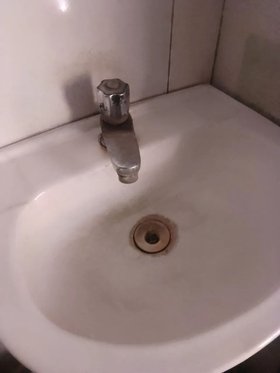 Desentupidor, pequenos reparos elétrica e hidráulica. - Foto 2