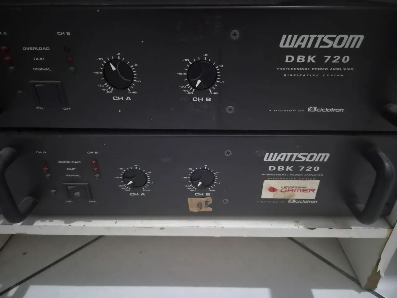Amplificador wattsom DBK 720