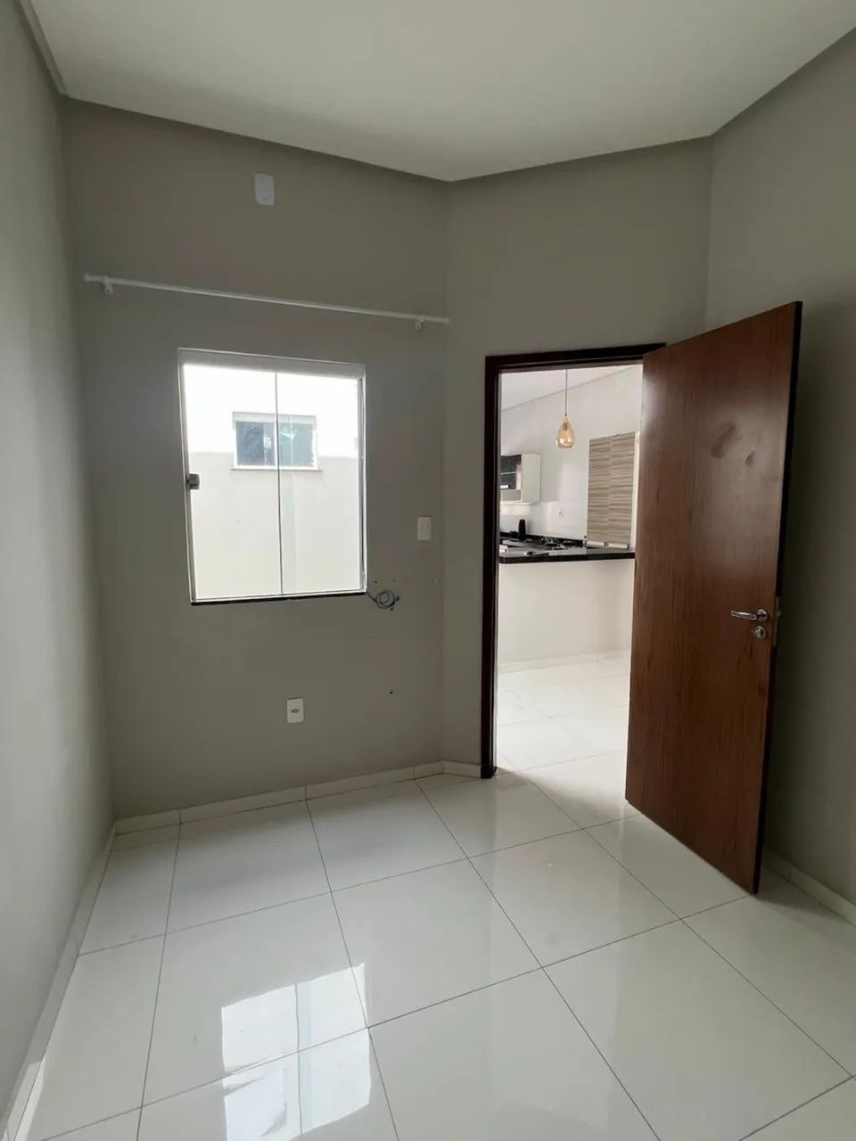 Alugo casa com 3!/4, com toda a mobília  - Foto 2
