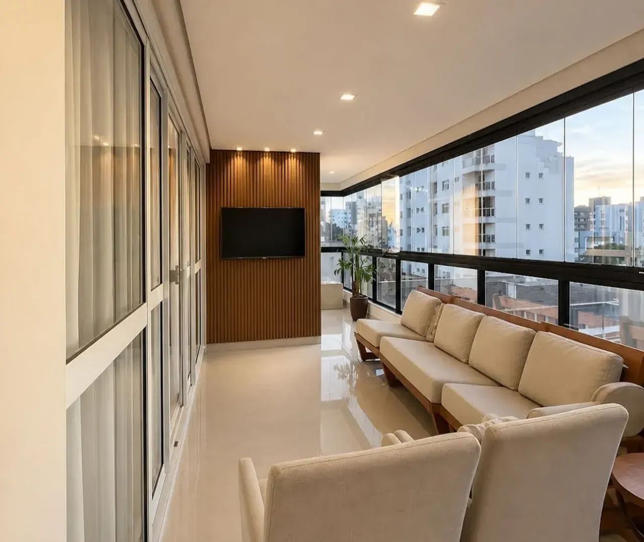 Lindo apartamento no empreendimento Athenas com 143 m²