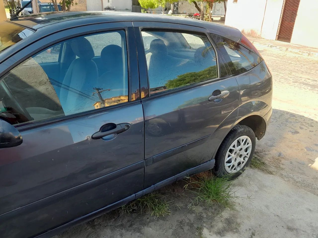 Ford Focus 1.8 16V 5P 2002 - Foto 3