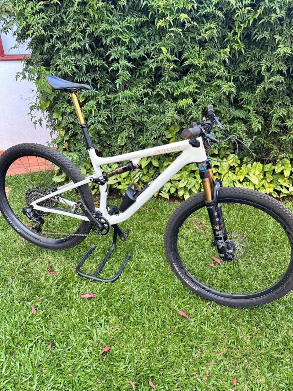 SPECIALIZED EPIC EVO PRO 2023