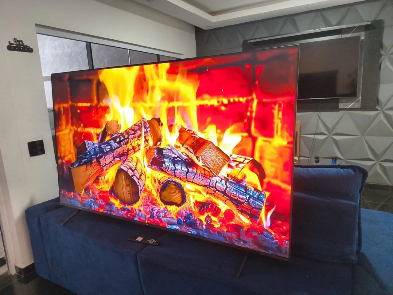 Tv smart 75 polegadas 4K c/ comando de voz - Foto 3