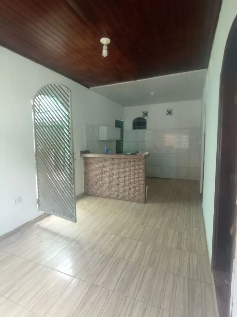 Alugo casa na Rua G