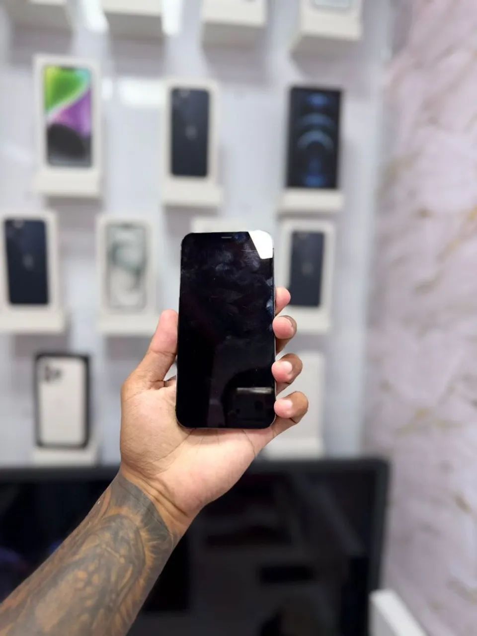 IPHONE 12 PRO 128GB<br>R$ 2.099,00 MUITO LINDO - Foto 5