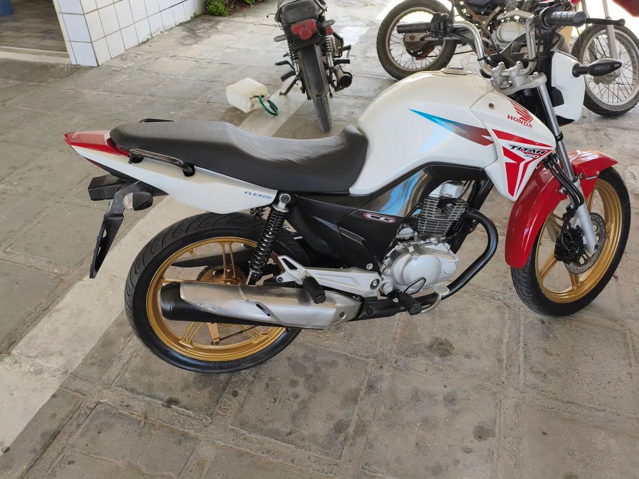 Vende se - Foto 3