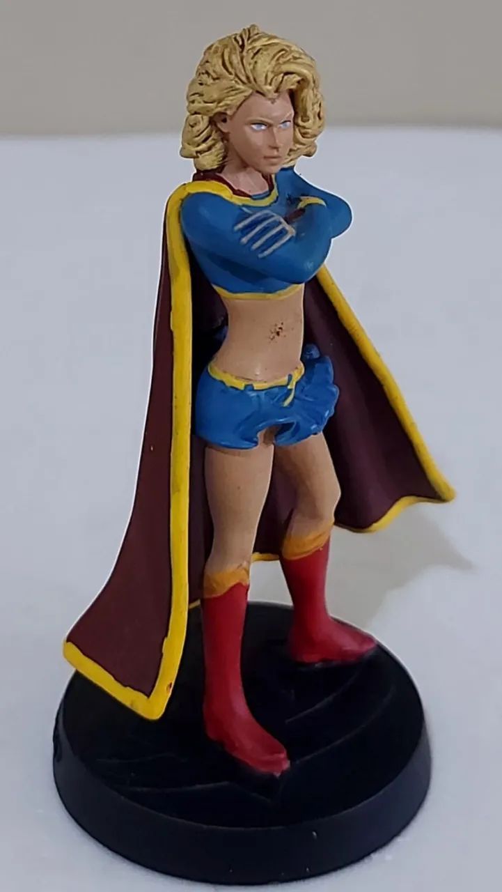 Action Figure SuperGirl Eaglemoss de metal 10cm - Foto 2