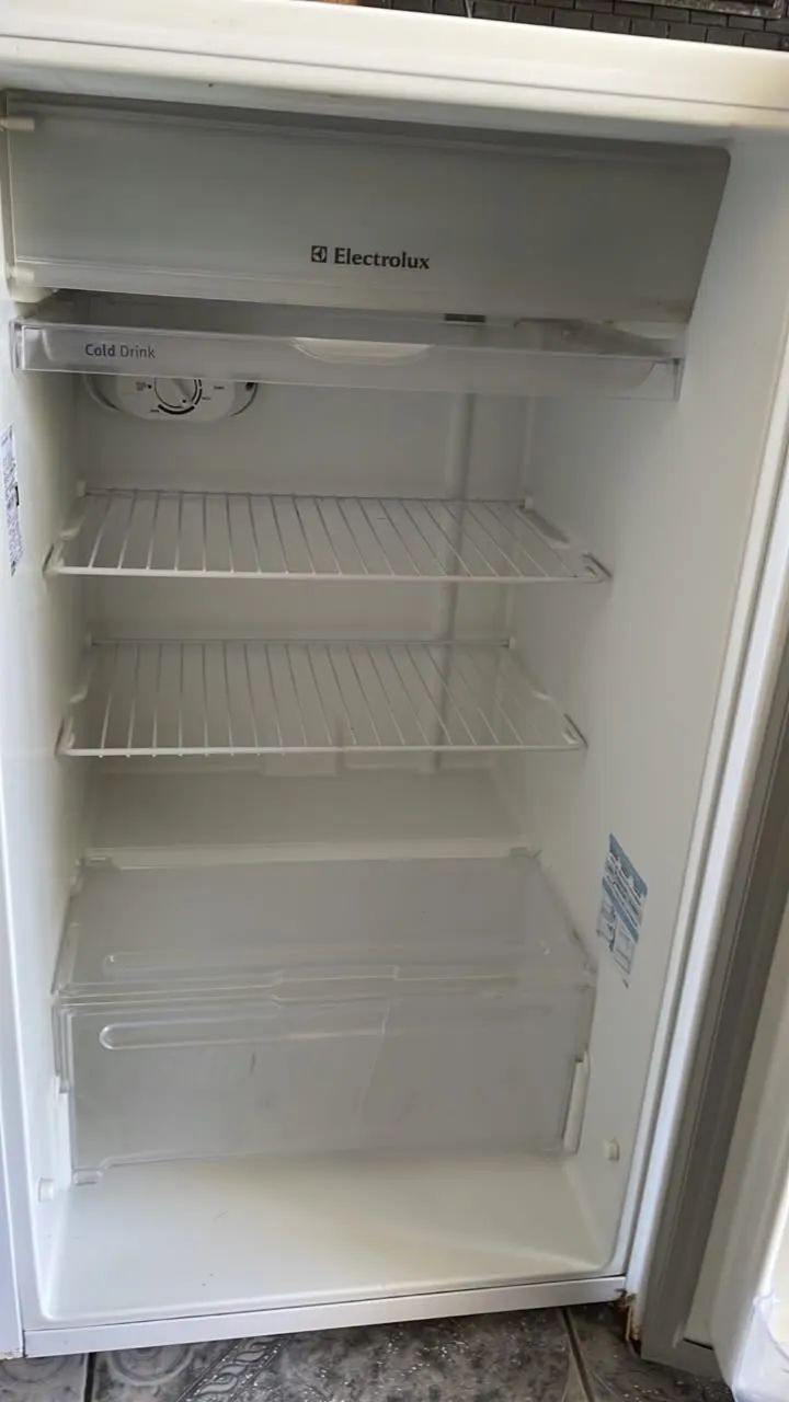 Frigobar Electrolux 
